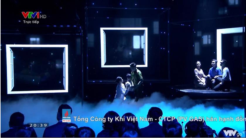 Nhìn lại những hình ảnh đáng nhớ trong Chào năm mới - Hành trình nhiệm màu - Ảnh 3.