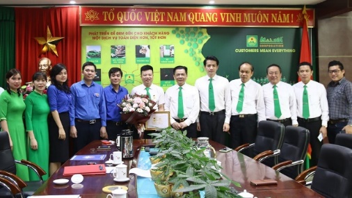 Mai Linh tr&ecirc;n h&agrave;nh tr&igrave;nh thiện nguyện g&oacute;p sức v&igrave; cộng đồng - Ảnh 3.