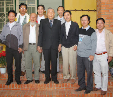 Người thợ nấu ăn làm bức trướng thơ Kính dâng Đại tướng đã qua đời - Ảnh 2.