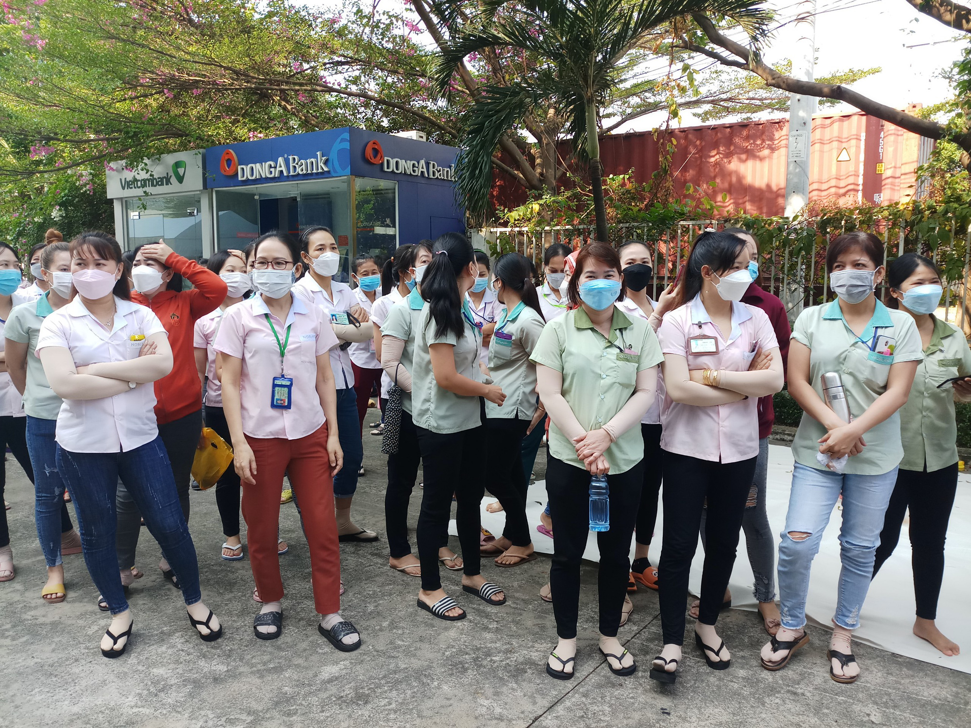 Đừng đẩy thiệt thòi cho công nhân!