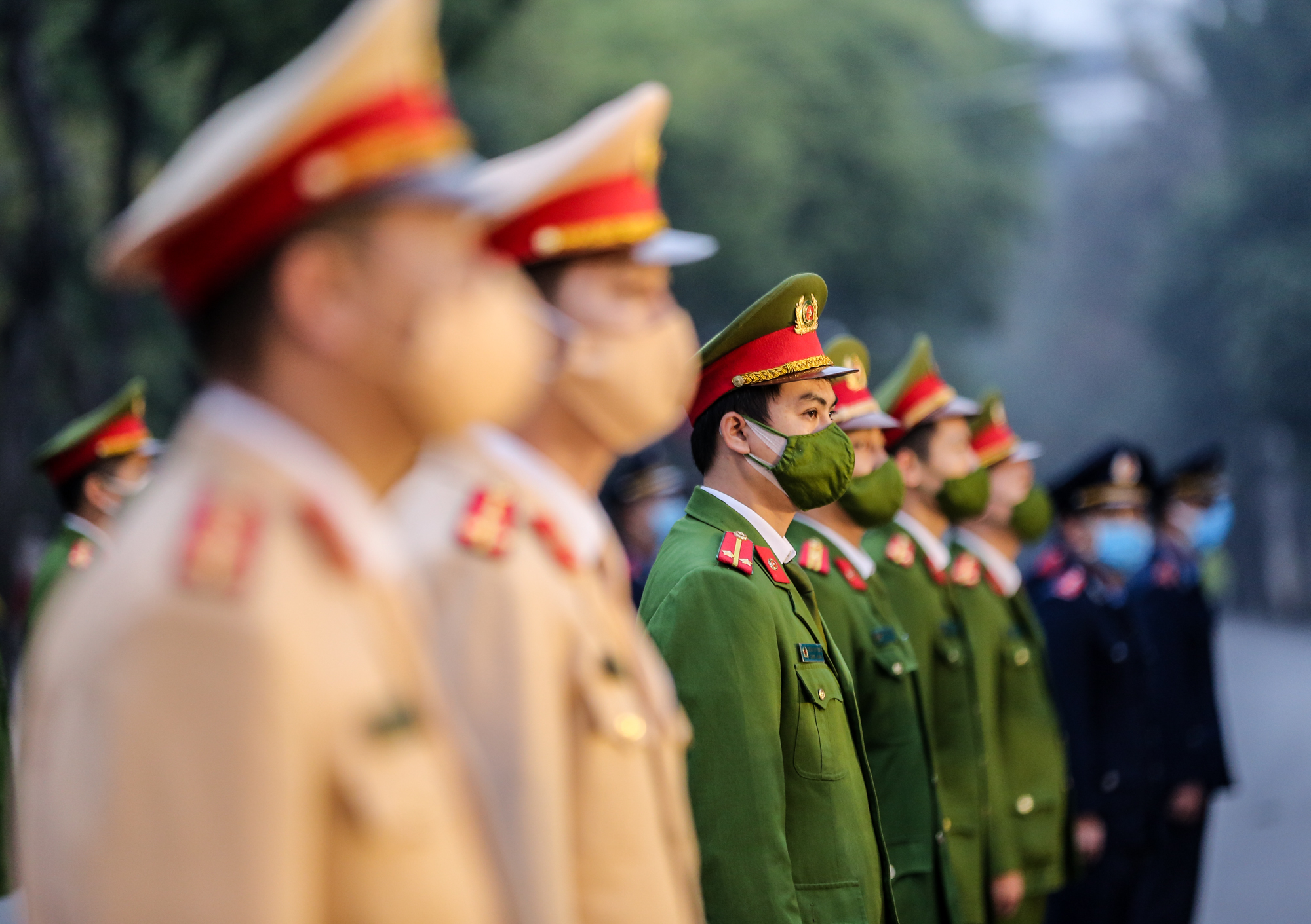 Kh&ocirc;ng để bất kỳ người d&acirc;n n&agrave;o kh&ocirc;ng được về ăn tết với gia đ&igrave;nh do thiếu phương tiện vận tải - Ảnh 6.