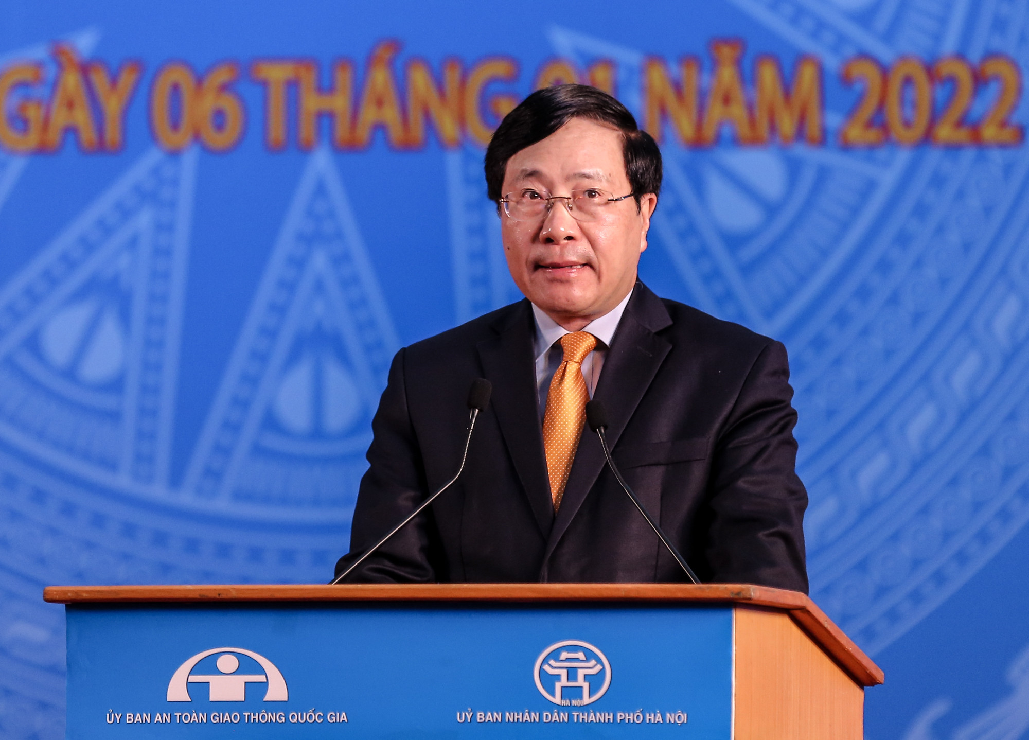 Kh&ocirc;ng để bất kỳ người d&acirc;n n&agrave;o kh&ocirc;ng được về ăn tết với gia đ&igrave;nh do thiếu phương tiện vận tải - Ảnh 2.