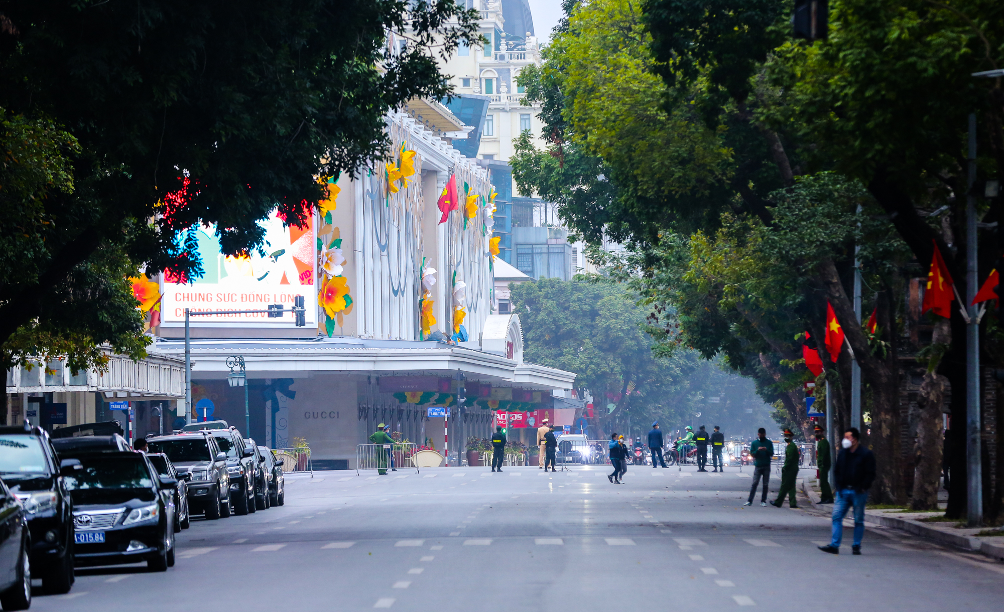 Kh&ocirc;ng để bất kỳ người d&acirc;n n&agrave;o kh&ocirc;ng được về ăn tết với gia đ&igrave;nh do thiếu phương tiện vận tải - Ảnh 8.