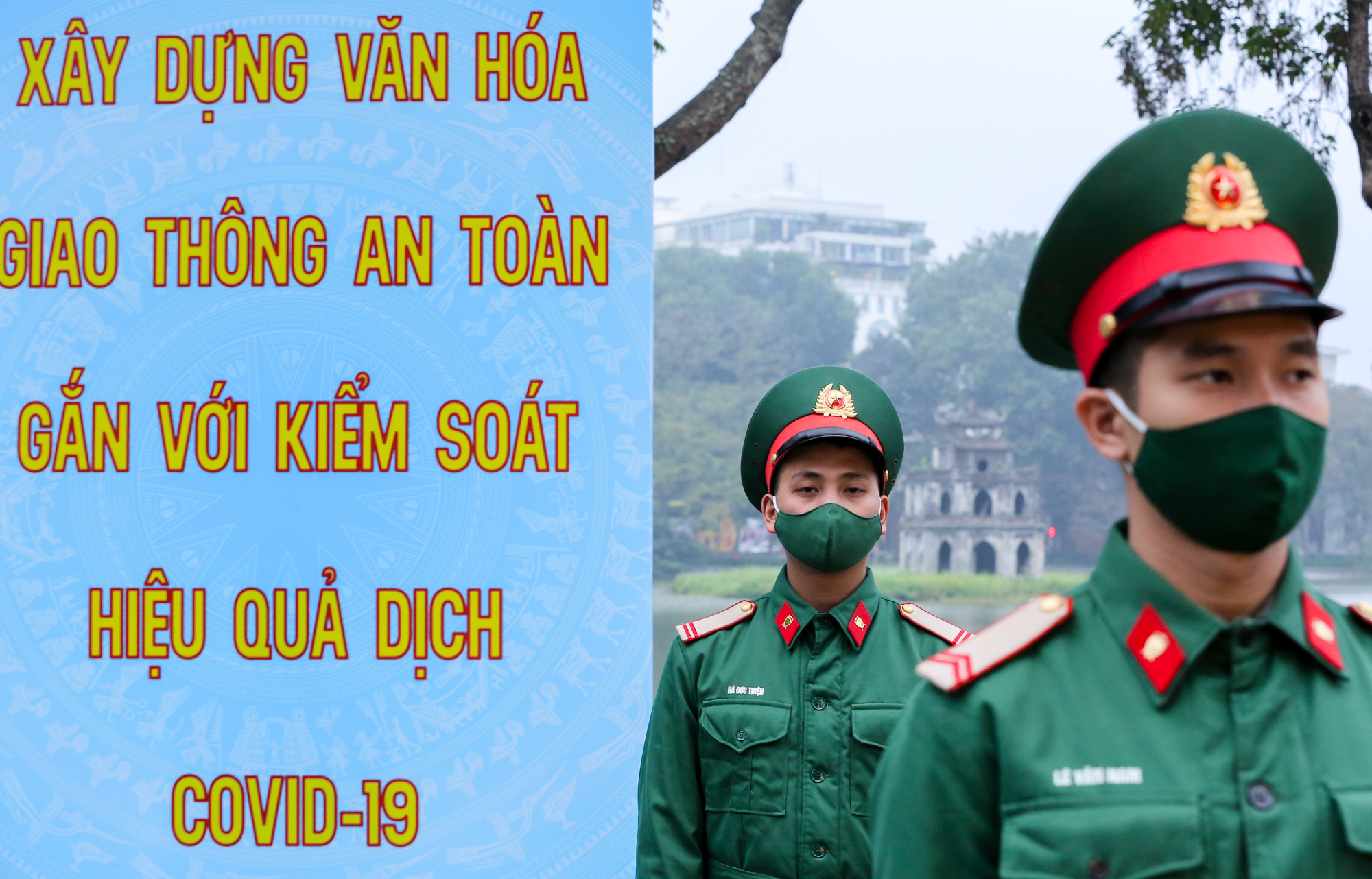 Kh&ocirc;ng để bất kỳ người d&acirc;n n&agrave;o kh&ocirc;ng được về ăn tết với gia đ&igrave;nh do thiếu phương tiện vận tải - Ảnh 7.