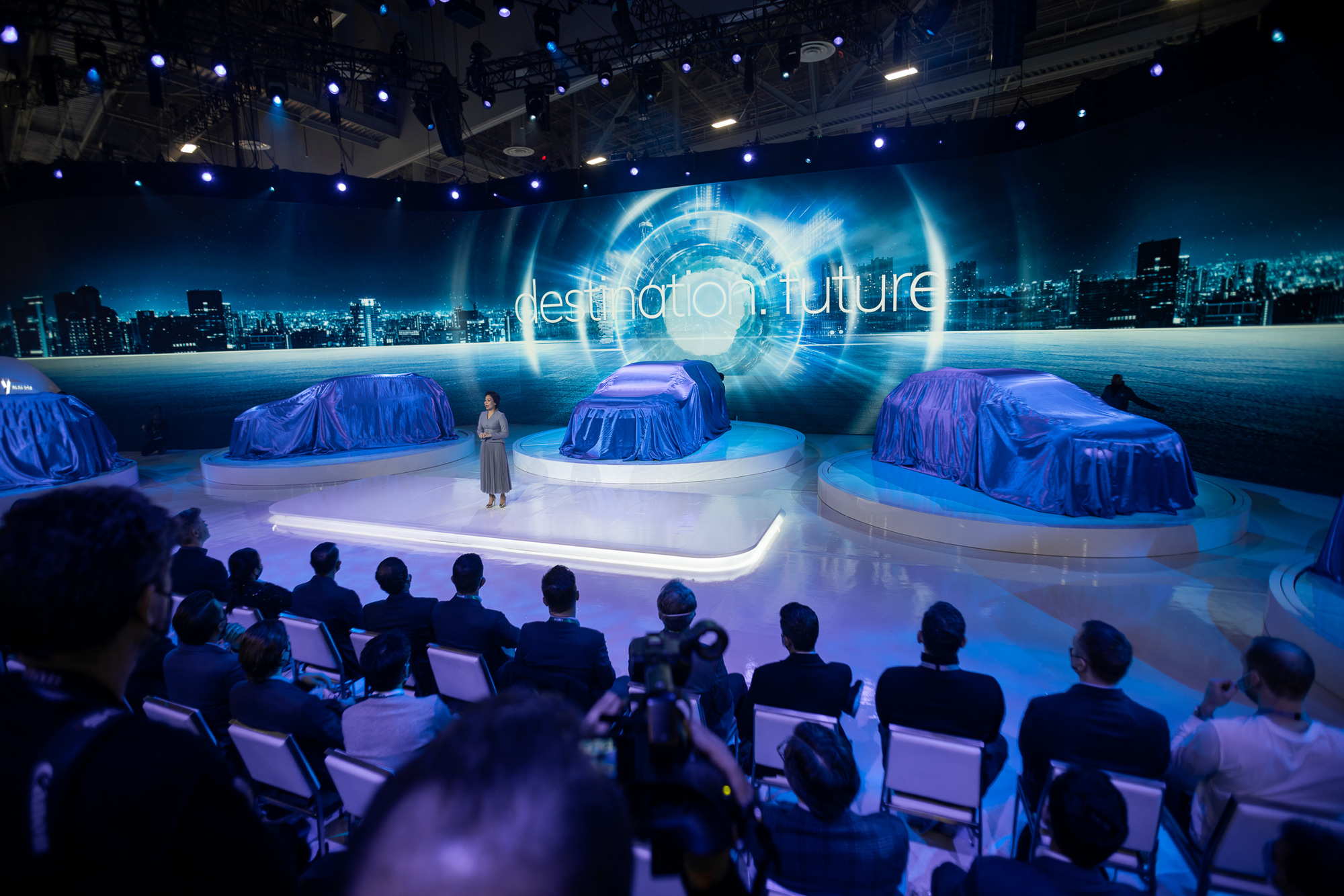 VinFast ra mắt cả 5 mẫu &ocirc;t&ocirc; điện tại triển l&atilde;m CES 2022 ở Mỹ - Ảnh 2.