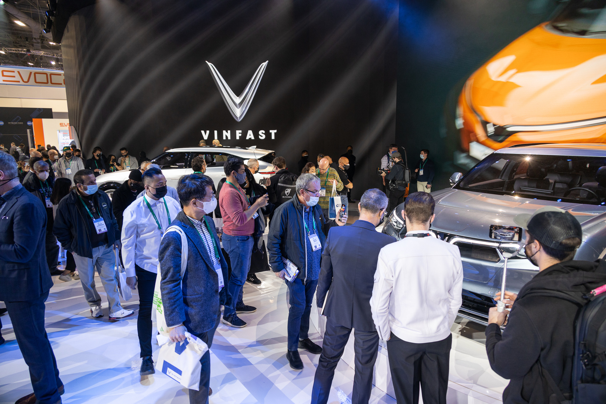 VinFast ra mắt cả 5 mẫu &ocirc;t&ocirc; điện tại triển l&atilde;m CES 2022 ở Mỹ - Ảnh 8.