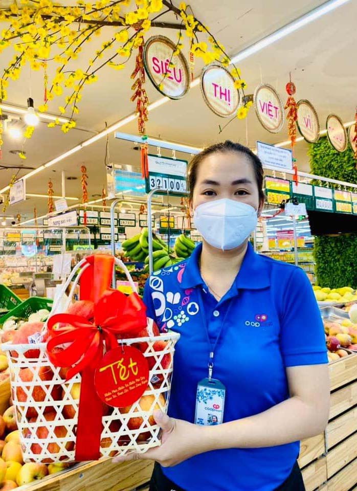 Mang Tết “xa” về “gần” - Ảnh 2.