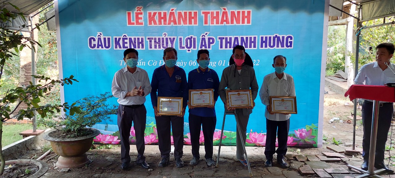 Agribank Cần Thơ II tài trợ xây dựng cầu Kênh thủy lợi - Ảnh 6.