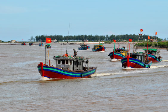 Cuộc thi ảnh Thi&ecirc;ng li&ecirc;ng cờ Tổ quốc: Sắc m&agrave;u cuộc sống - Ảnh 5.