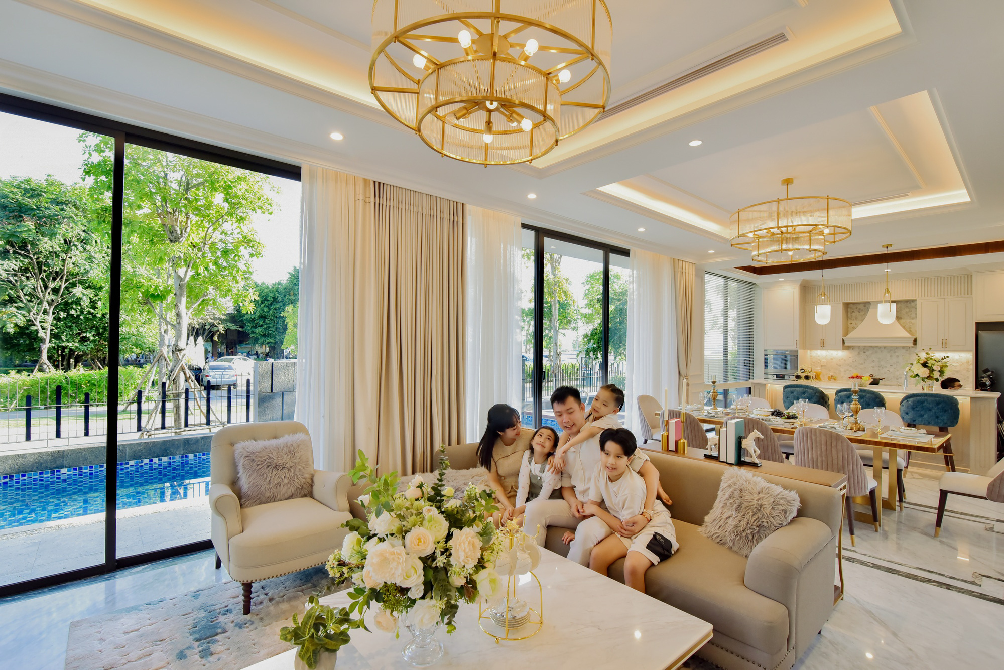 Gia đình Ốc Thanh Vân khám phá không gian sống tại Aqua City - Ảnh 3. Gia đình Ốc Thanh Vân khám phá không gian sống tại Aqua City - Ảnh 3.