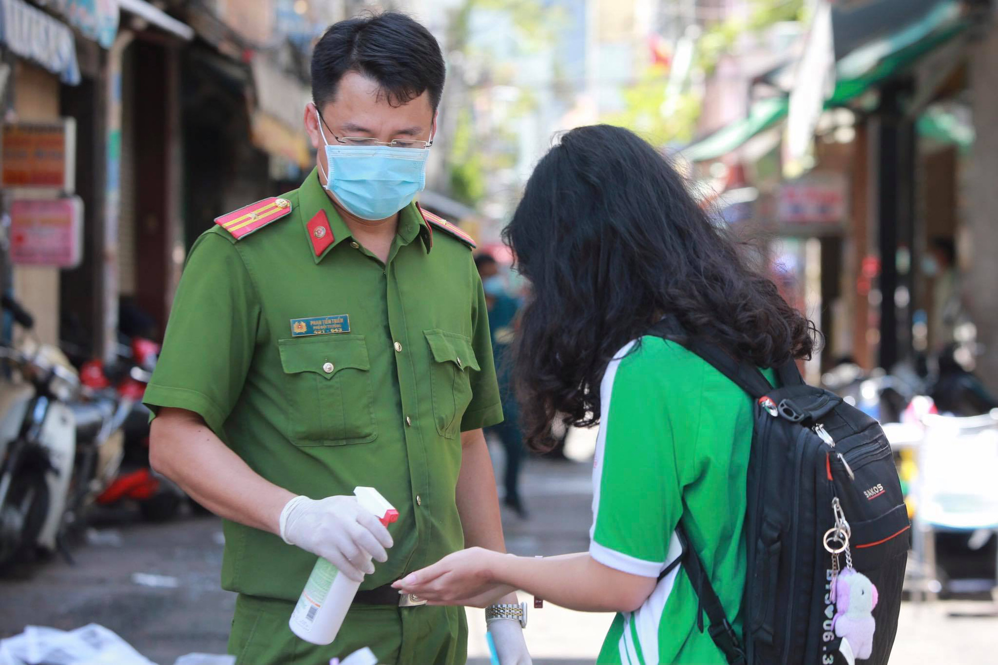 Tự tin chống dịch