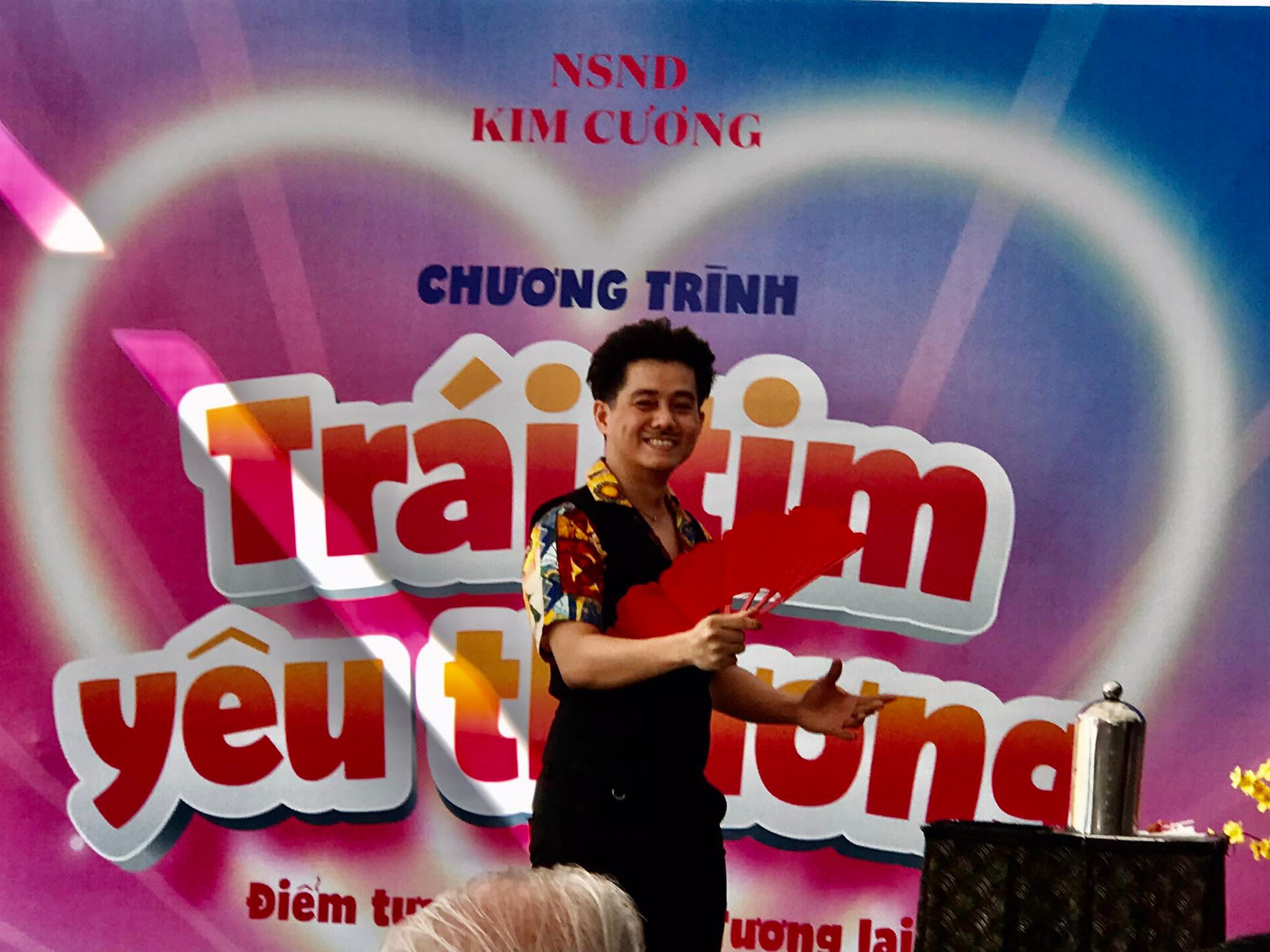 NSND Kim Cương trao 80 học bổng cho trẻ mồ c&ocirc;i v&igrave; Covid-19 - Ảnh 5.