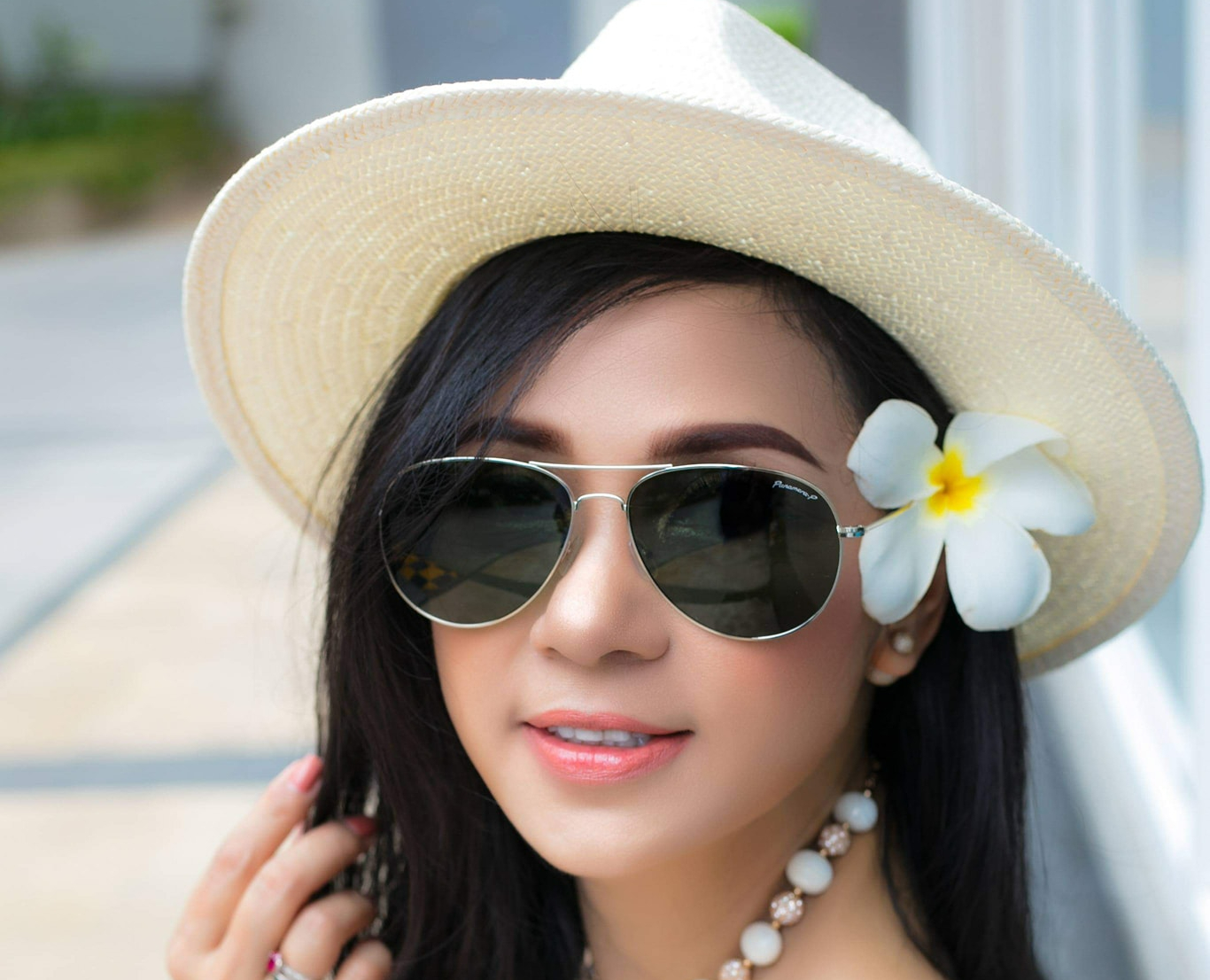 Diễn viên Việt Trinh viết tâm thư chính thức giải nghệ