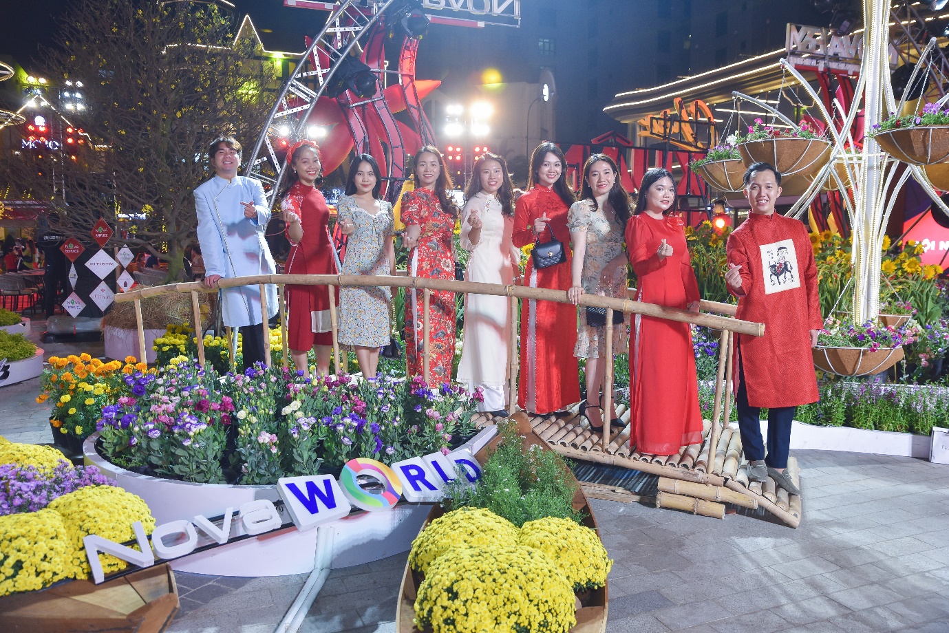 Hội Hoa Xu&acirc;n Tết 2022 chủ đề &ldquo;G&Oacute;I TINH HOA - TRAO MAY MẮN&rdquo; tại Novaland Gallery  - Ảnh 4.