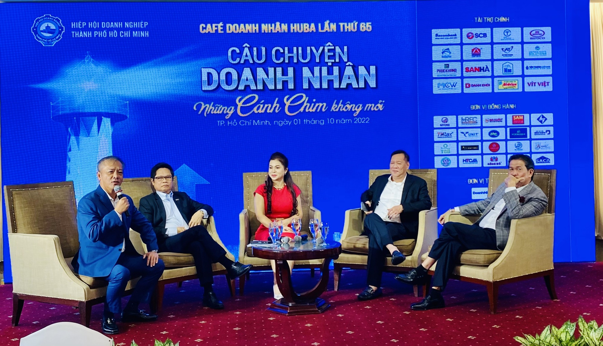 Doanh nghiệp Việt Nam hậu COVID-19:  Dĩ bất biến, ứng vạn biến