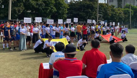 S&ocirc;i nổi Giải B&oacute;ng đ&aacute; đồng hương Duy Xuy&ecirc;n 2022 - Ảnh 6.