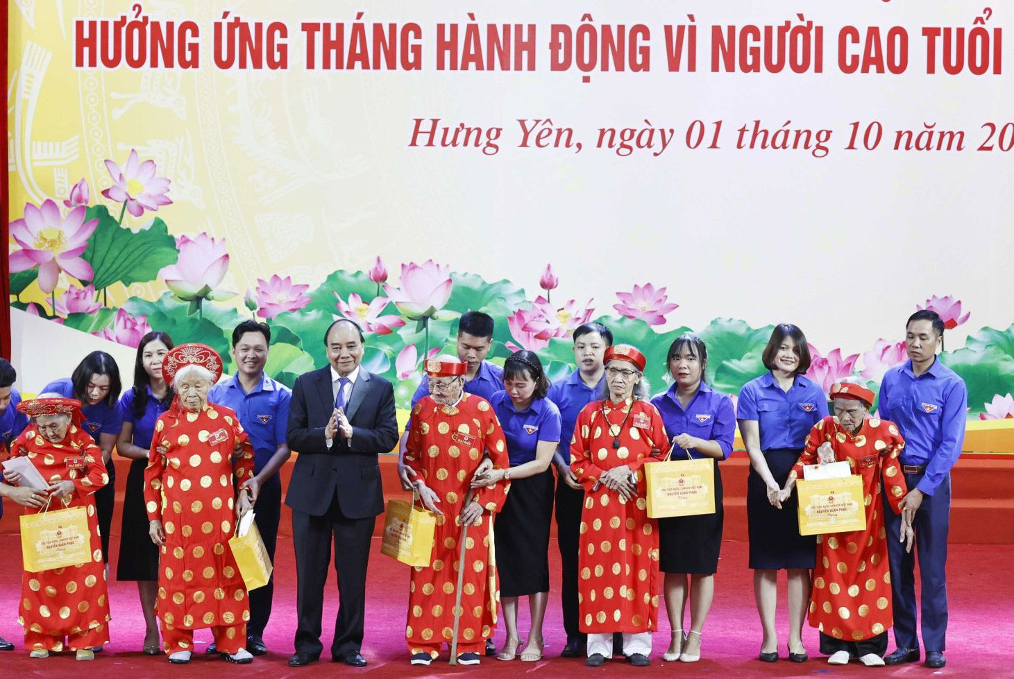 Bảo vệ, chăm sóc tốt hơn đối với người cao tuổi