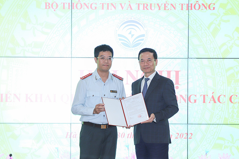 Bổ nhiệm 2 t&acirc;n Cục trưởng Cục B&aacute;o ch&iacute; v&agrave; Cục PT-TH-TTĐT - Ảnh 4.