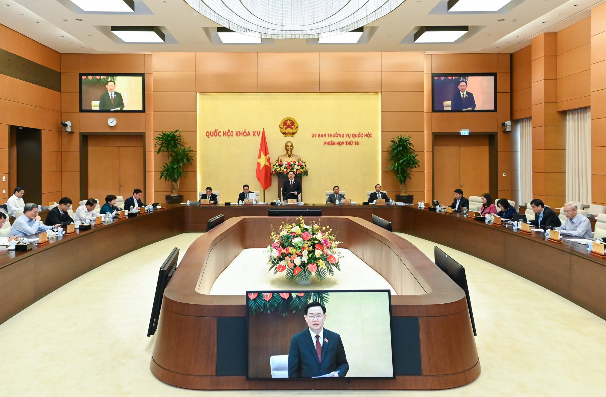 Ủy ban Thường vụ Quốc hội sẽ cho ý kiến về một số chức danh bộ trưởng, tổng kiểm toán - Ảnh 2.