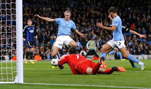 Champions League: Niềm vui sớm của đại gia - Ảnh 1.