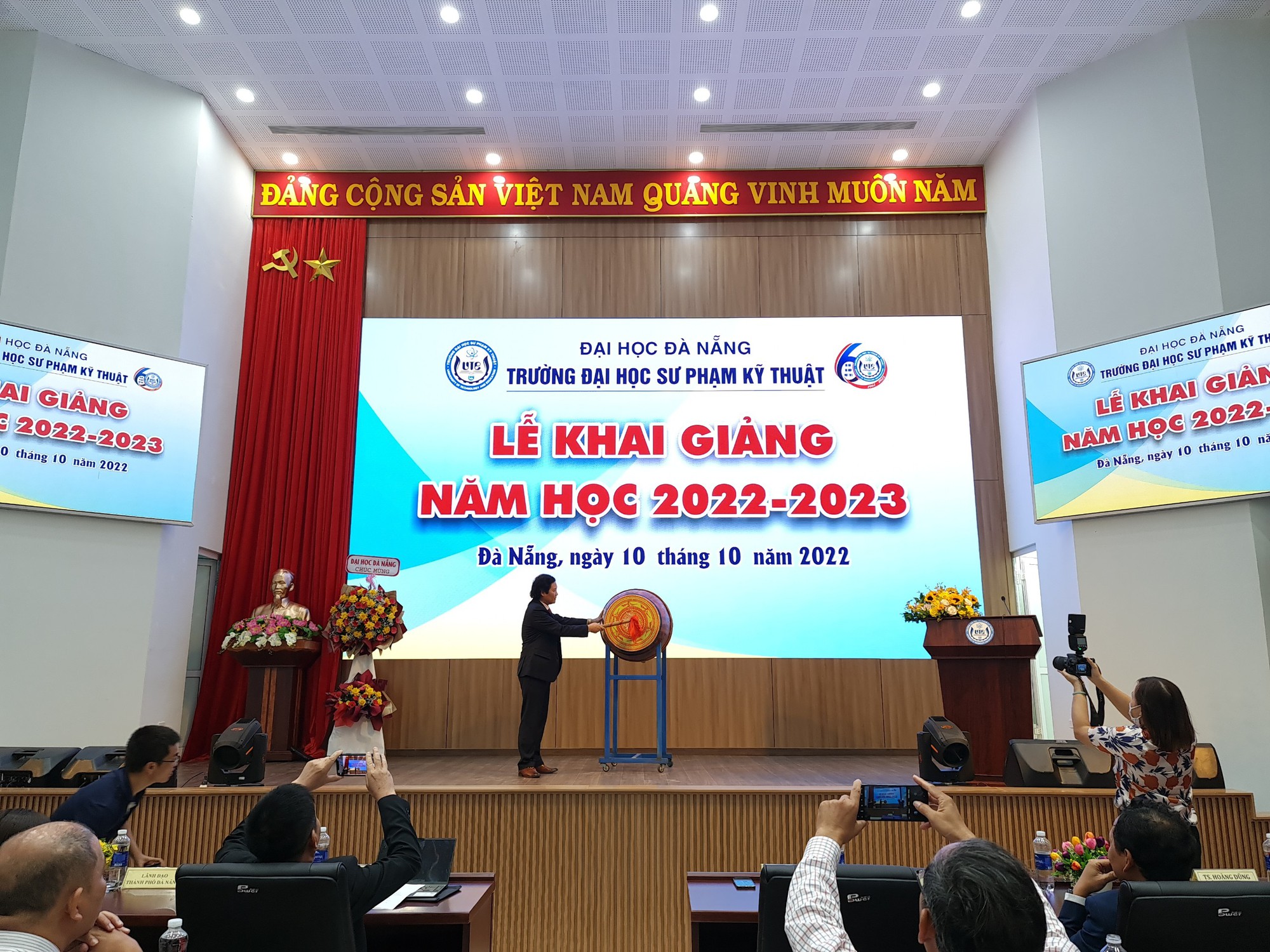 ĐH Sư phạm kỹ thuật Đà Nẵng đón hơn 1.300 tân sinh viên