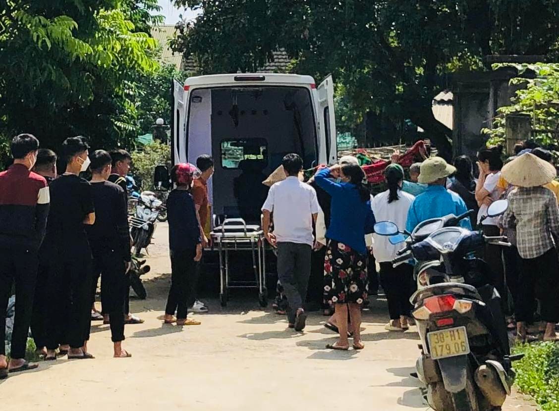 Nam sinh lớp 12 bị đâm tử vong trên đường đi học về