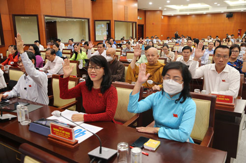 TP HCM thông qua nhiều quyết sách quan trọng