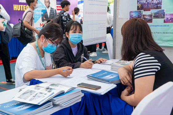 Sinh viên dễ rơi vào bẫy lừa đảo việc làm