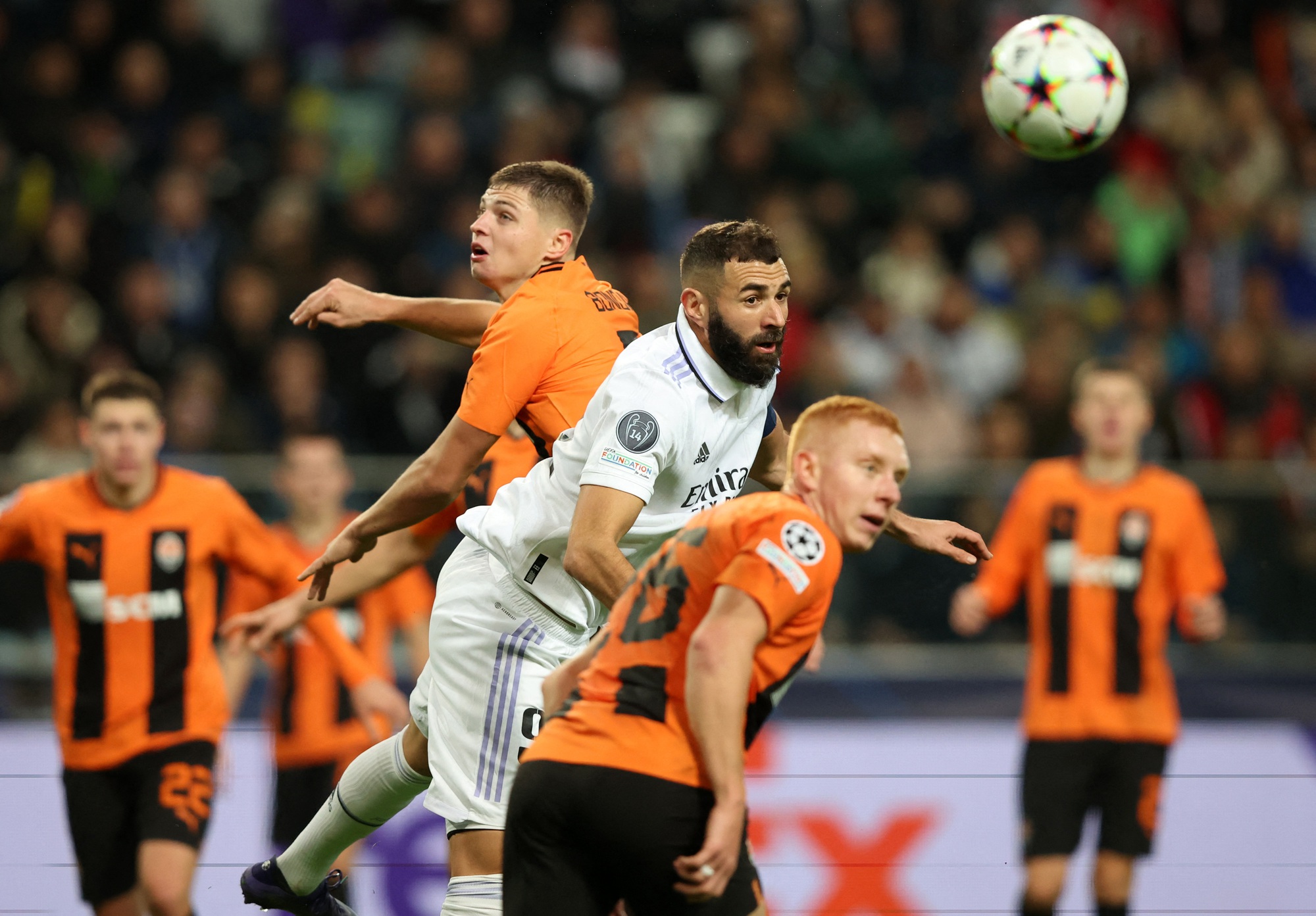 Rudiger đổ m&aacute;u kiếm trận h&ograve;a, Real Madrid chia điểm nghẹt thở Shakhtar Donetsk - Ảnh 1.