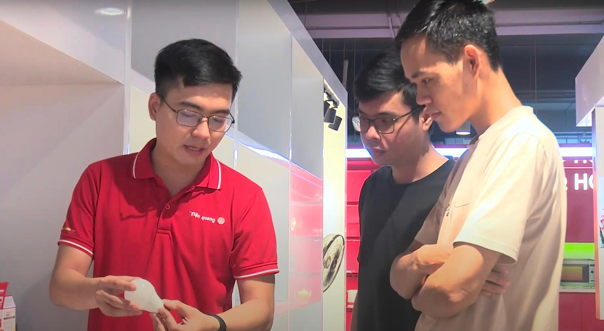 Điện Quang chăm s&oacute;c kh&aacute;ch h&agrave;ng bằng QR code - Ảnh 3.