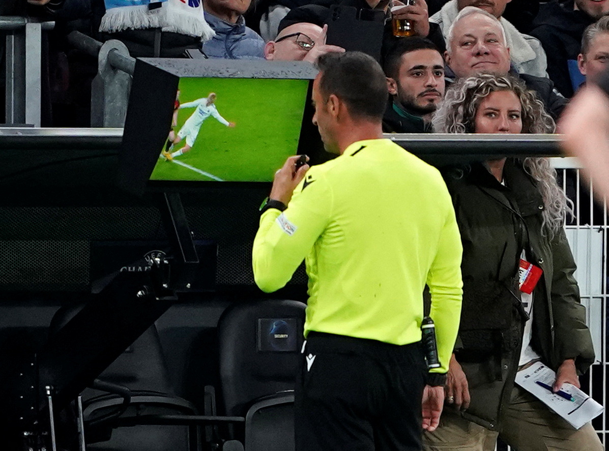 S&aacute;t thủ Haaland kh&ocirc;ng được ra s&acirc;n, Man City bị chủ nh&agrave; Copenhagen cầm h&ograve;a - Ảnh 5.