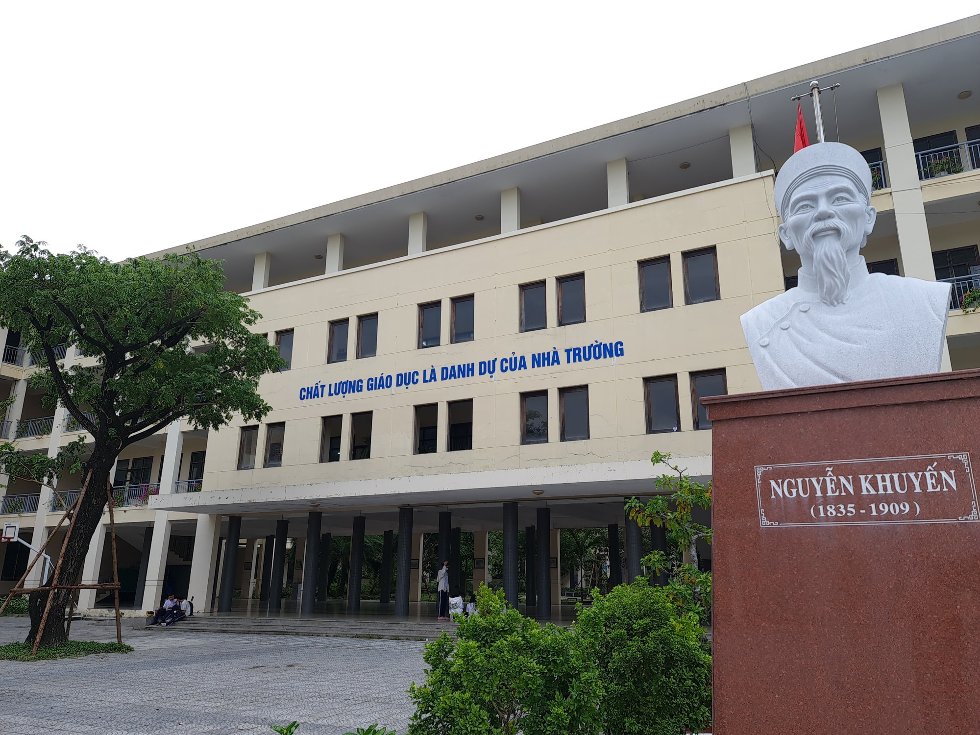 Một nữ hiệu trưởng ở Đ&agrave; Nẵng bị khủng bố tinh thần - Ảnh 4.
