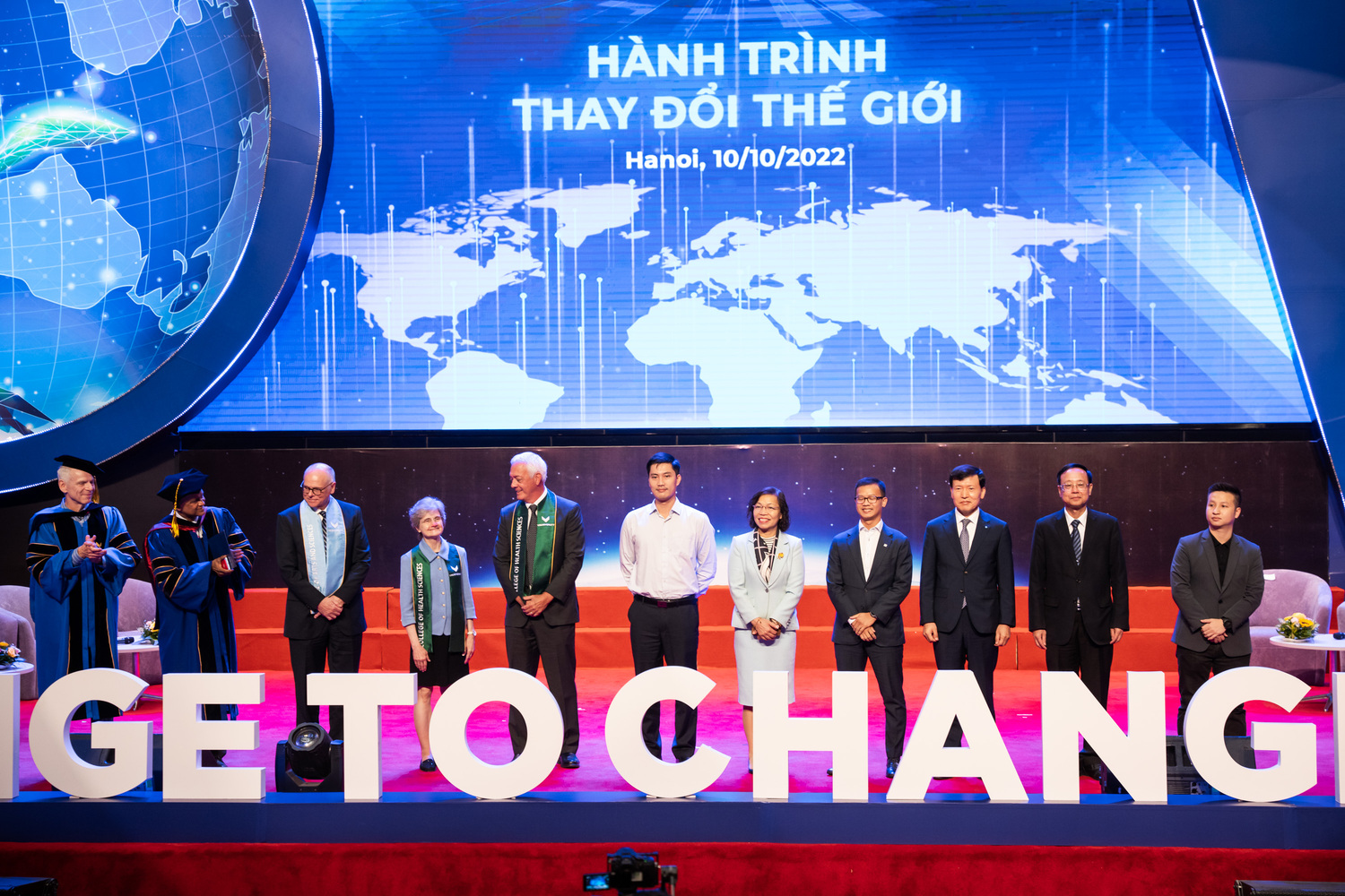 Toàn cảnh lễ khai giảng “đặc biệt” ở Trường Đại học VinUni