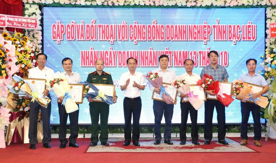 Chủ tịch 2 tỉnh Bạc Liêu và An Giang đối thoại với doanh nghiệp