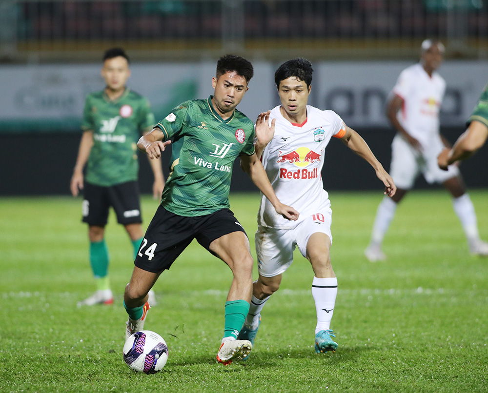 Trước v&ograve;ng 19 V-League 2022: Ho&agrave;ng Anh Gia Lai kh&oacute; lọt Top 3 - Ảnh 3.