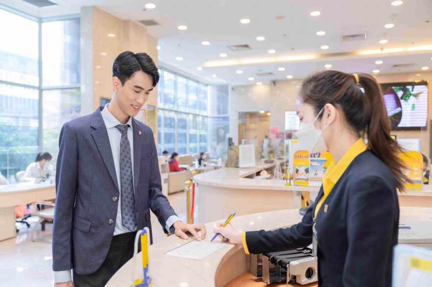 Nam A Bank  - Top 10 thương hiệu tăng trưởng ấn tượng 2022 - Ảnh 2.