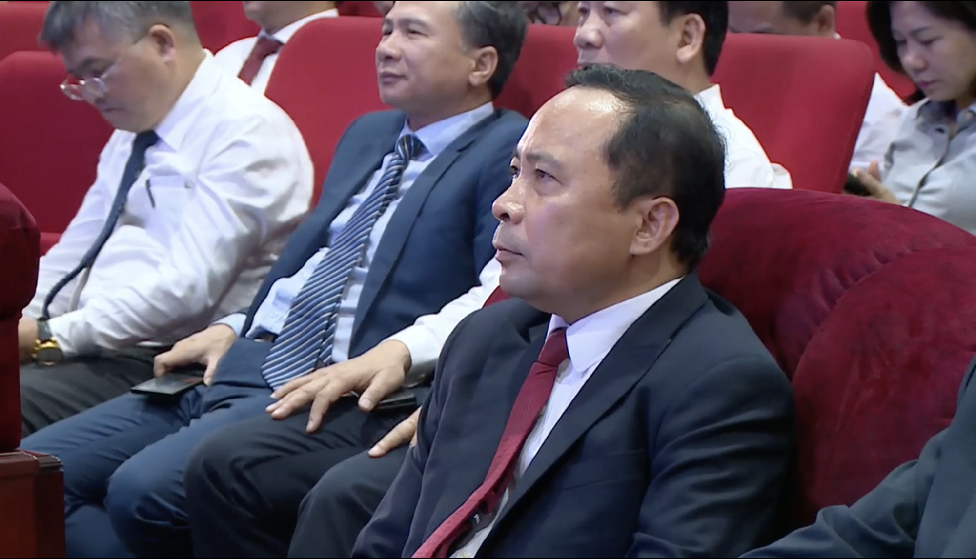 Chủ tịch nước Nguyễn Xu&acirc;n Ph&uacute;c: ĐHQG TP HCM lĩnh ấn ti&ecirc;n phong trong đổi mới, s&aacute;ng tạo - Ảnh 2.