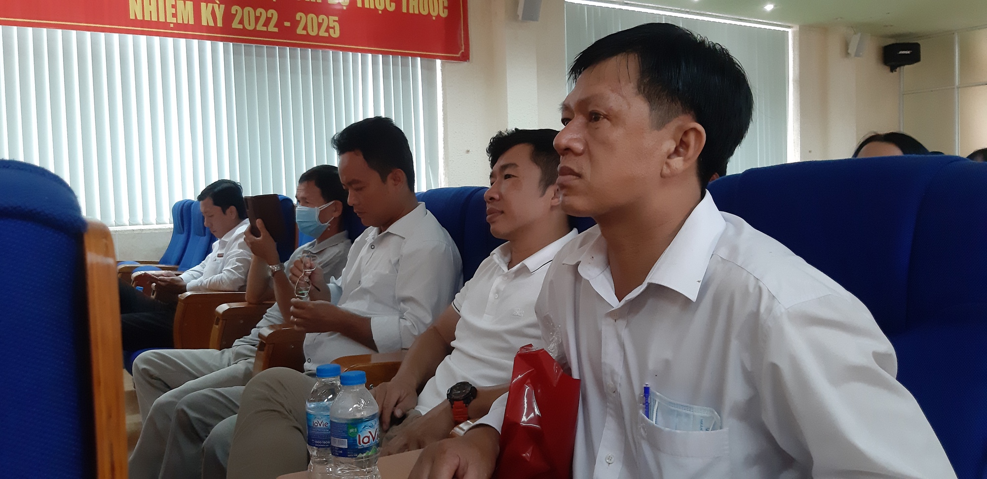 Nữ kh&aacute;ch h&agrave;ng may mắn tr&uacute;ng giải đặc biệt từ Agribank Chi nh&aacute;nh Cần Thơ - Ảnh 3.