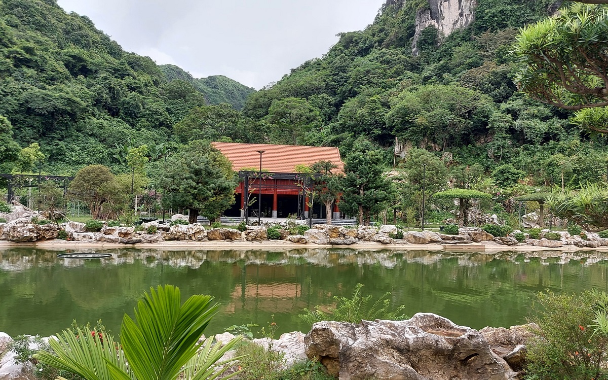 Hàng loạt công trình xây dựng trái phép mọc trên đất quốc phòng - Ảnh 3.