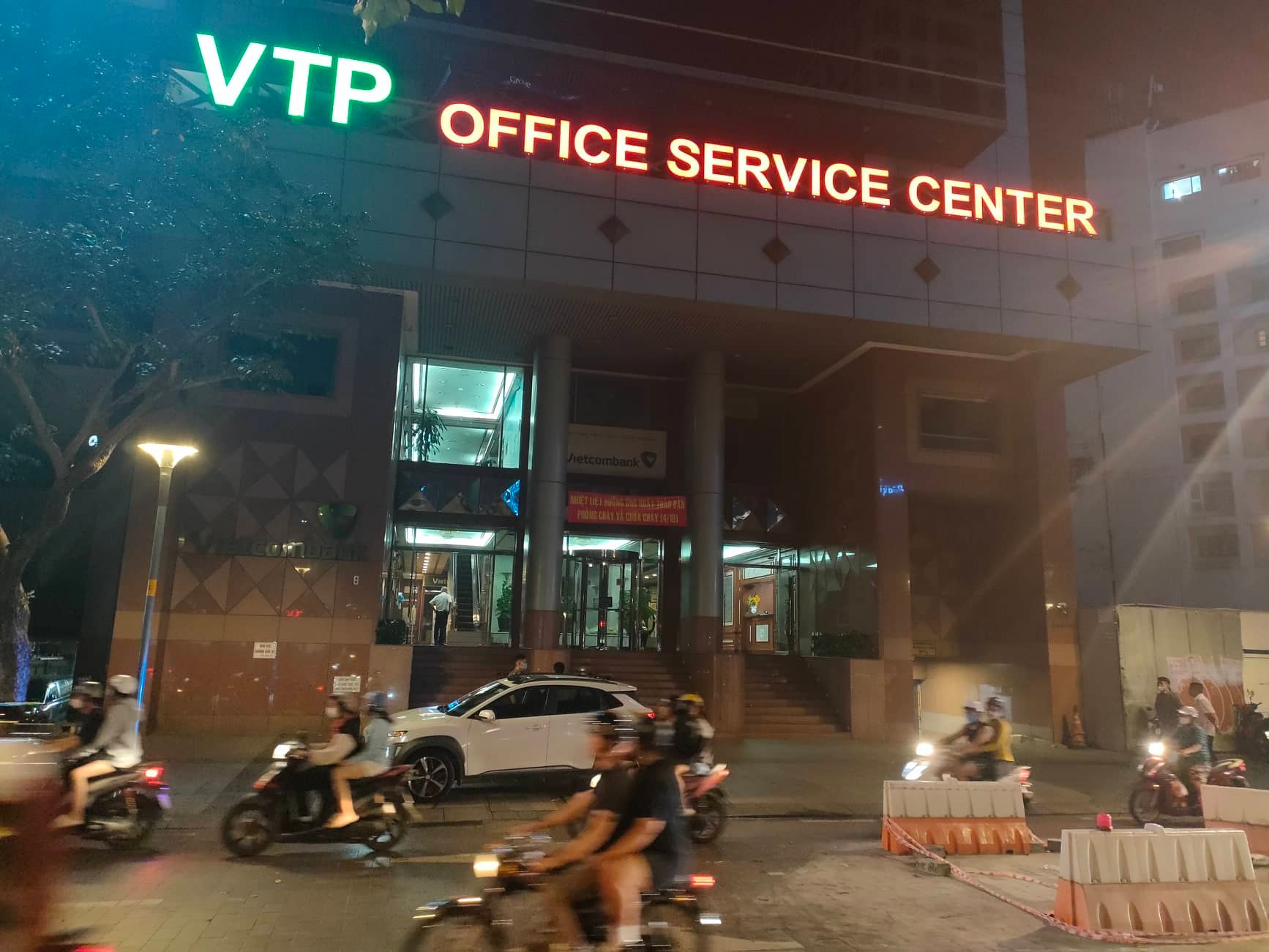 C&ocirc;ng an TP HCM th&ocirc;ng tin về vụ ch&aacute;y tại T&ograve;a nh&agrave; Vạn Thịnh Ph&aacute;t - Ảnh 4.