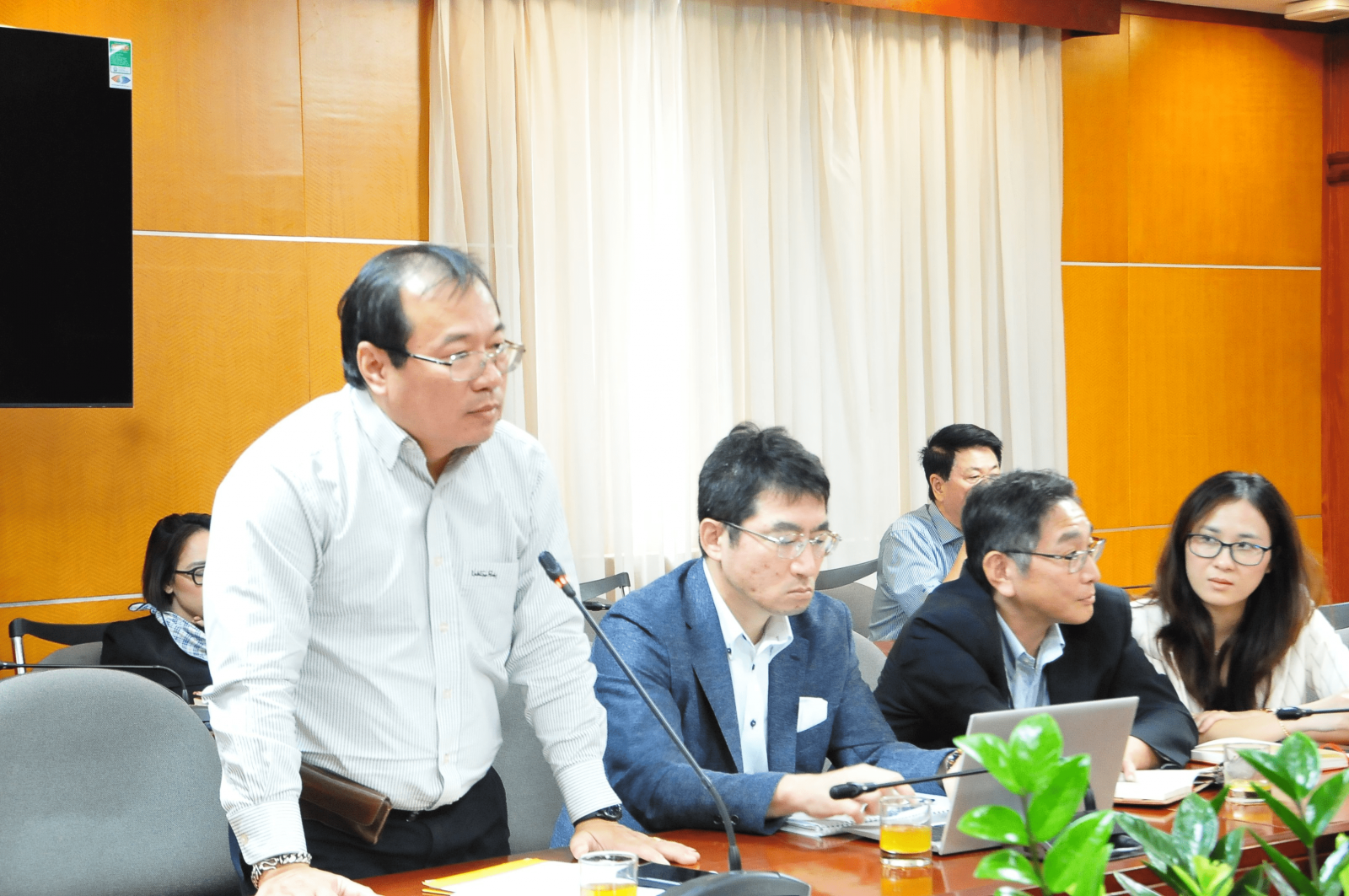 Doanh nghiệp xăng dầu n&ecirc;u loạt kiến nghị với Bộ C&ocirc;ng Thương tại cuộc họp k&iacute;n - Ảnh 2.