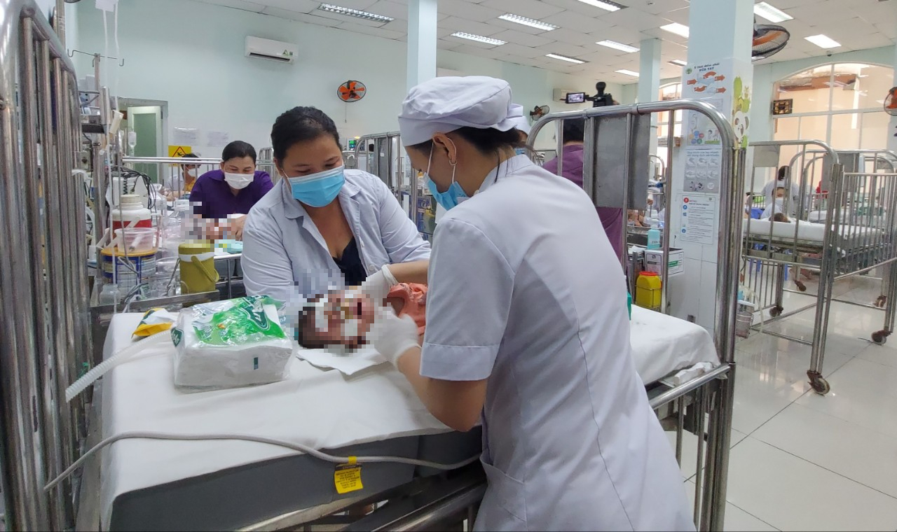 Nhiều bệnh viện công tại TP HCM không tổ chức được bãi giữ xe, căn tin - Ảnh 1.
