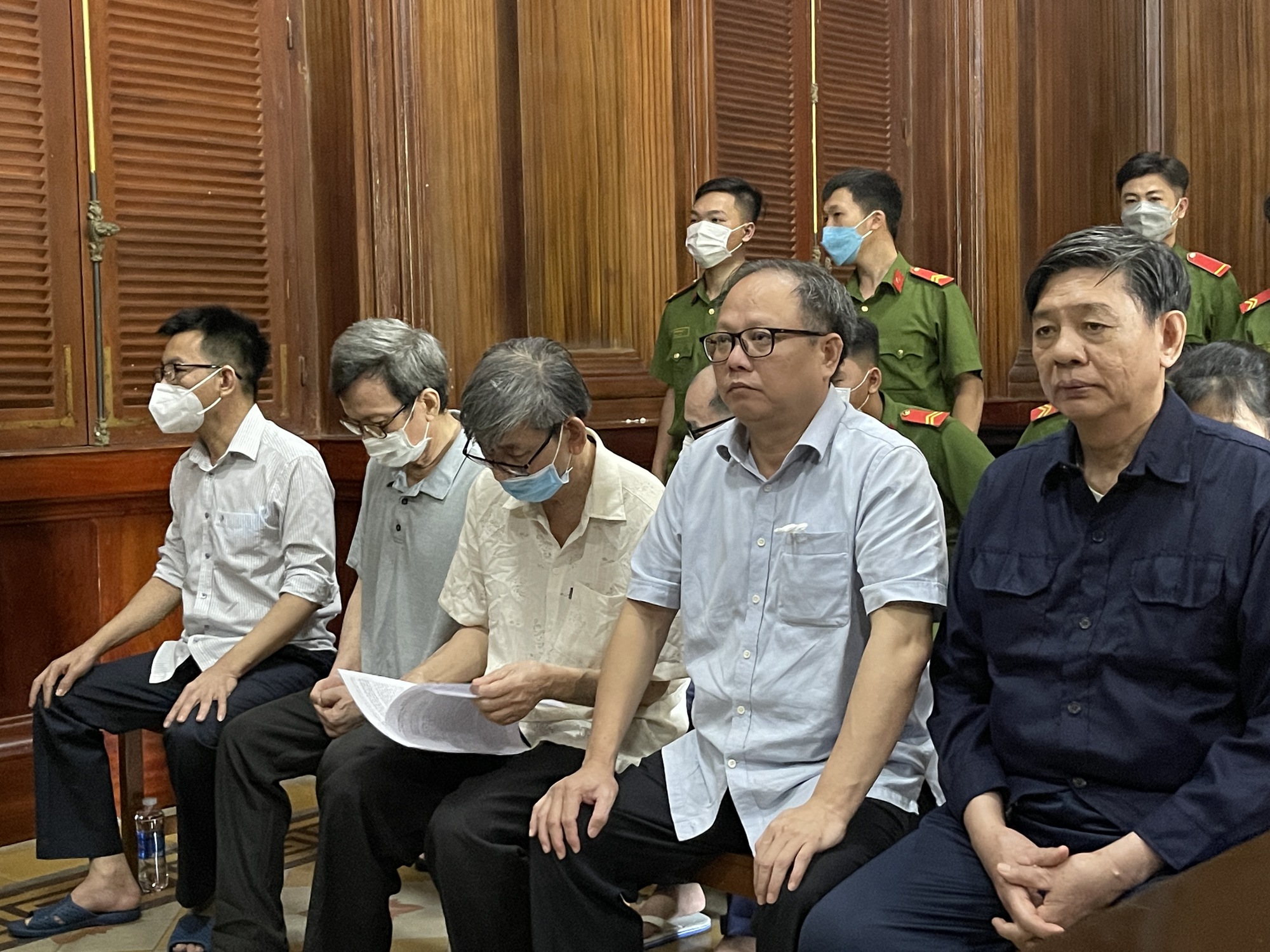 Kê biên tài sản bị cáo Tất Thành Cang