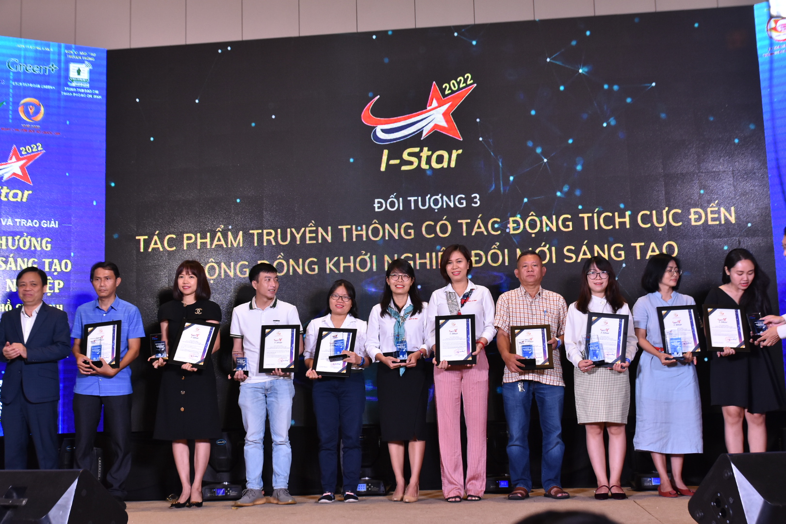 B&aacute;o Người Lao Động đoạt giải b&aacute;o ch&iacute; về Giải thưởng Đổi mới s&aacute;ng tạo v&agrave; khởi nghiệp - Ảnh 1.