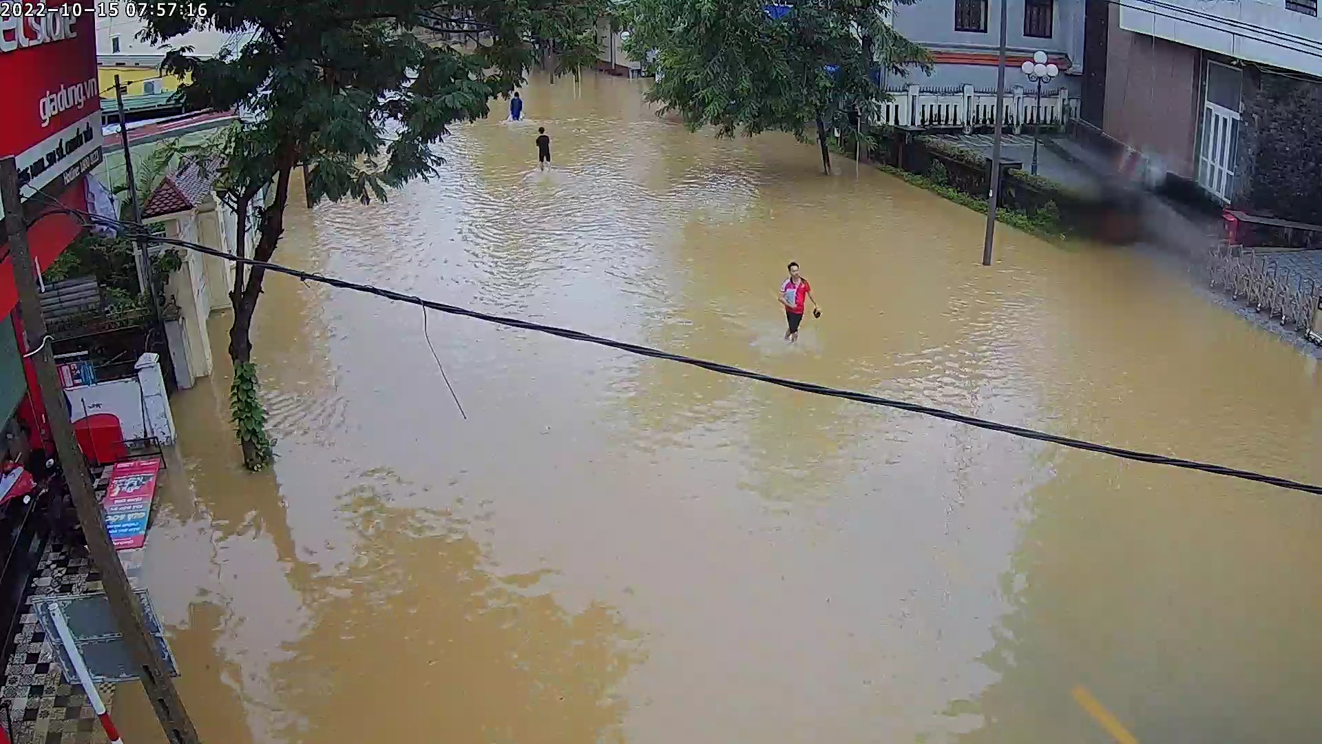 Ph&aacute;t hiện thi thể người đ&agrave;n &ocirc;ng tr&ocirc;i tr&ecirc;n s&ocirc;ng Hương - Ảnh 7.