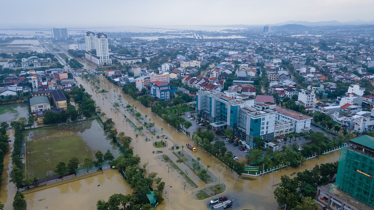 Phóng sự ảnh: Ngập lụt bủa vây Thừa Thiên - Huế