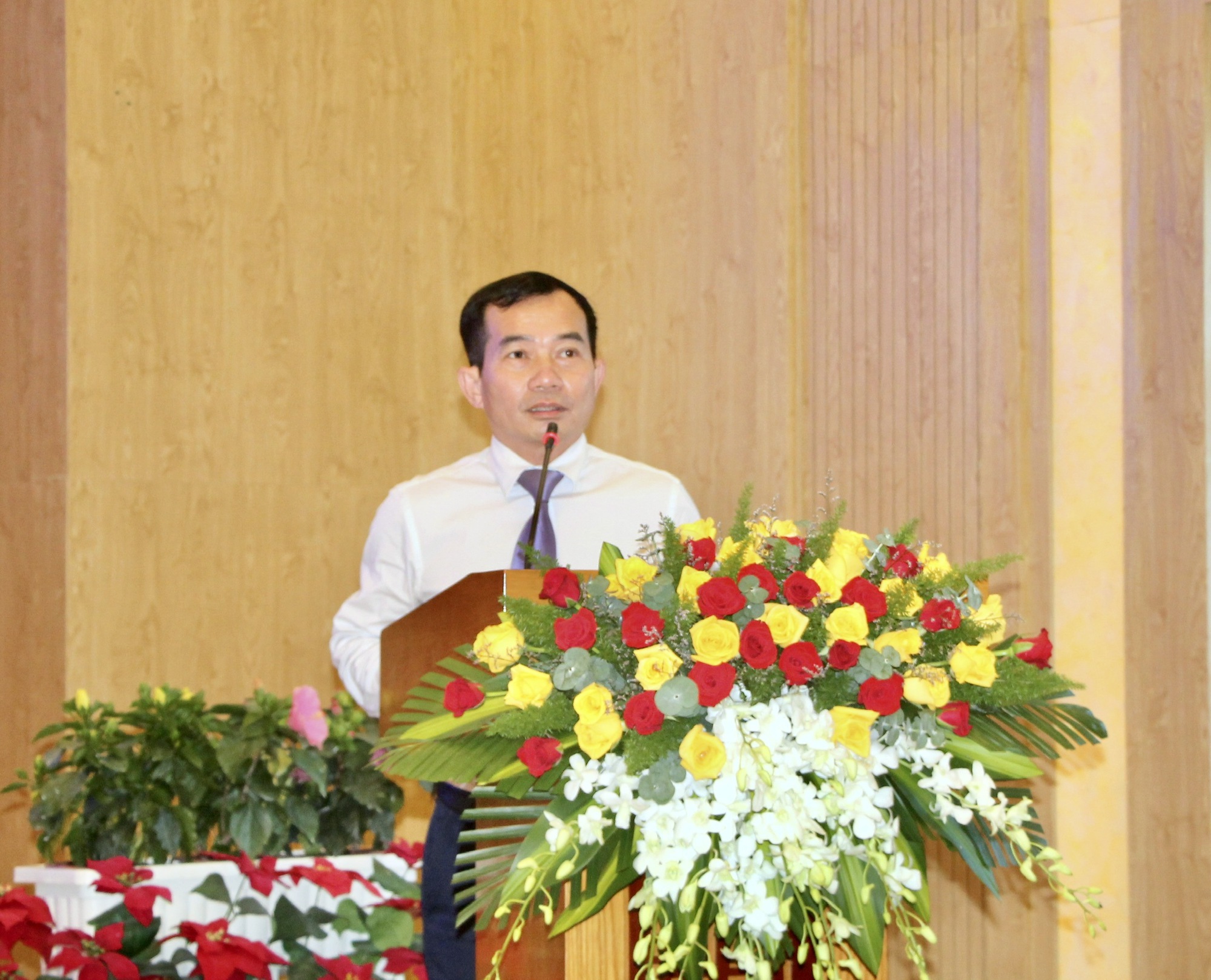 C&aacute;ch chức Ph&oacute; ch&aacute;nh Văn ph&ograve;ng Đo&agrave;n ĐBQH tỉnh Kh&aacute;nh H&ograve;a - Ảnh 1.