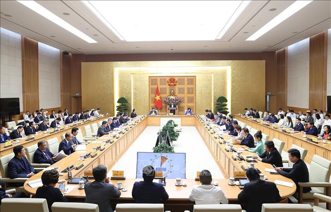 Thủ tướng Phạm Minh Ch&iacute;nh gặp mặt l&atilde;nh đạo c&aacute;c ng&acirc;n h&agrave;ng - Ảnh 3.
