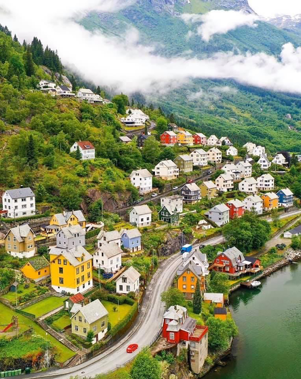(r) Mùa thu đẹp như tranh ở Na Uy - Ảnh 1.