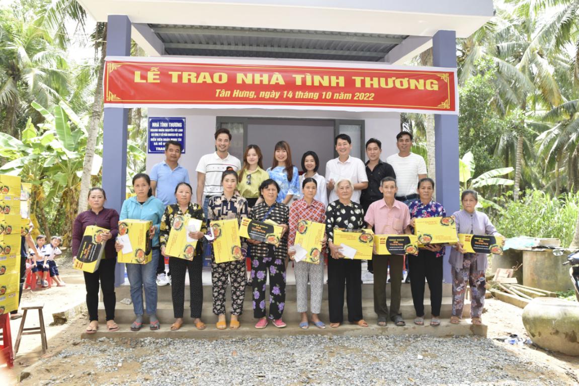 Diễn vi&ecirc;n, người mẫu Đo&agrave;n Minh T&agrave;i quy&ecirc;n g&oacute;p tiền x&acirc;y nh&agrave; cho người ngh&egrave;o - Ảnh 6.